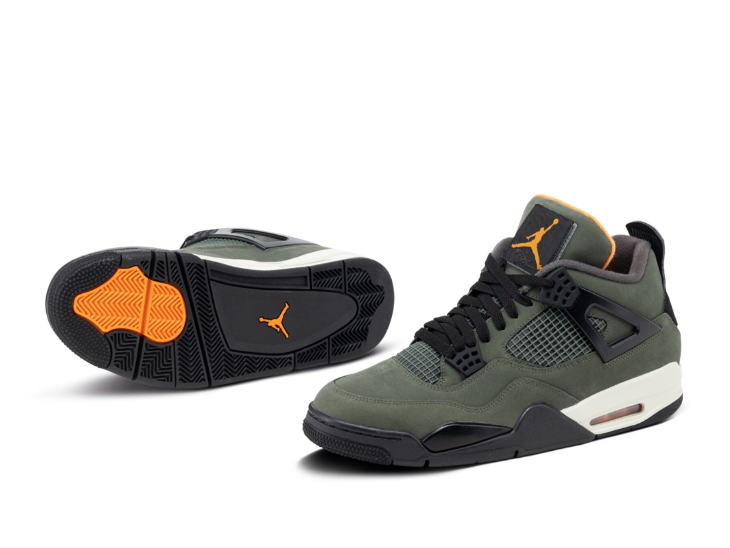 Jordan 4 Retro ‘Undefeated’